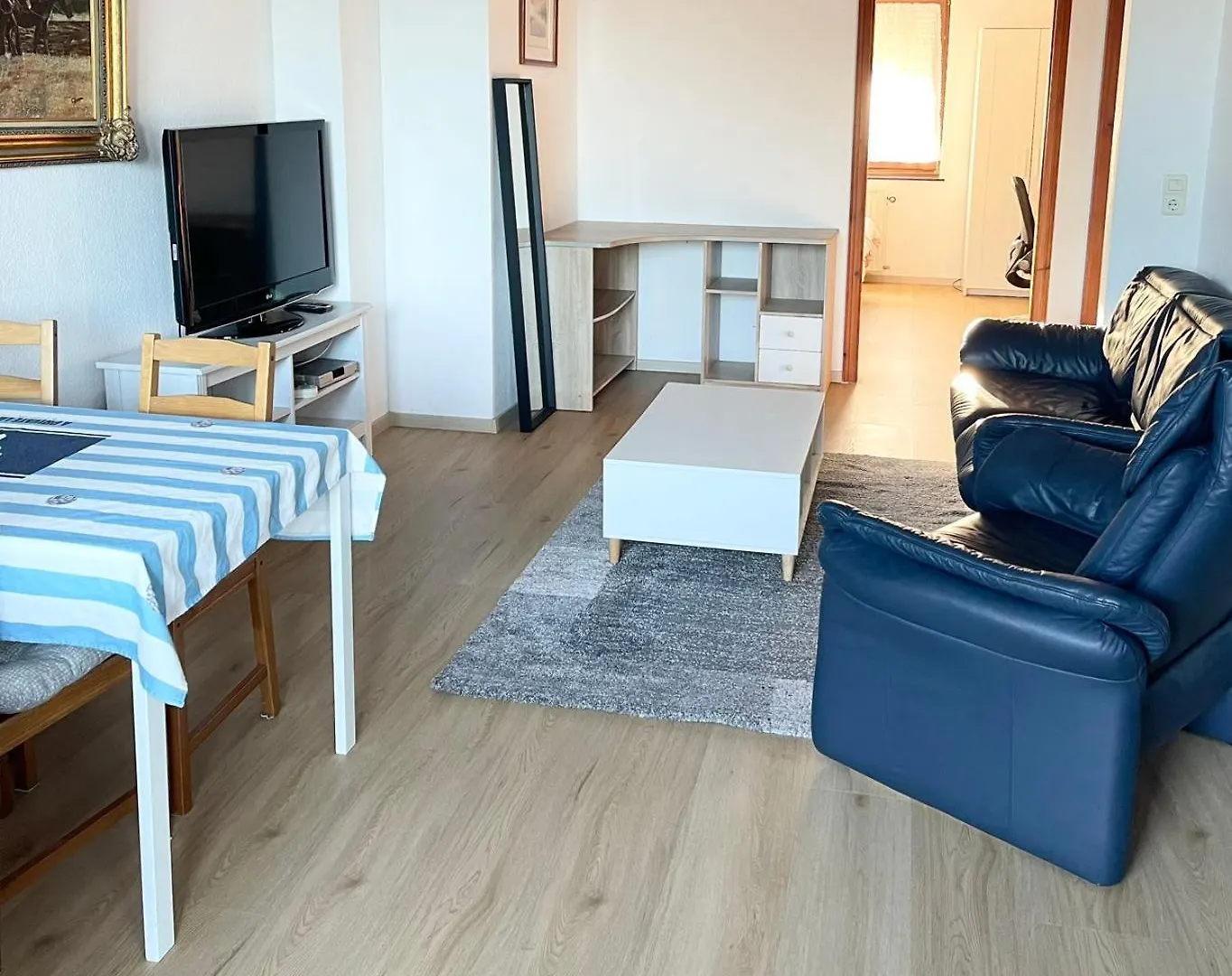 Duesseldorf Messe, 2-Bedroom Duplex Apartment With Terrace And Garden Germany